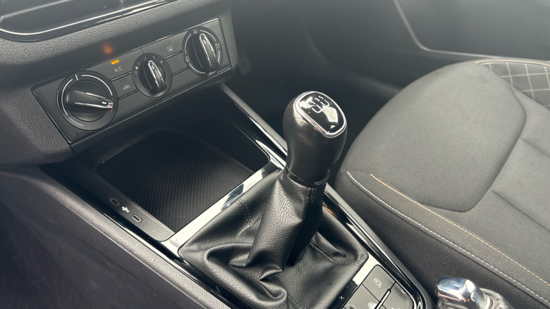 Skoda Kamiq 1.0 TSI 95 SE 5dr Petrol Hatchback